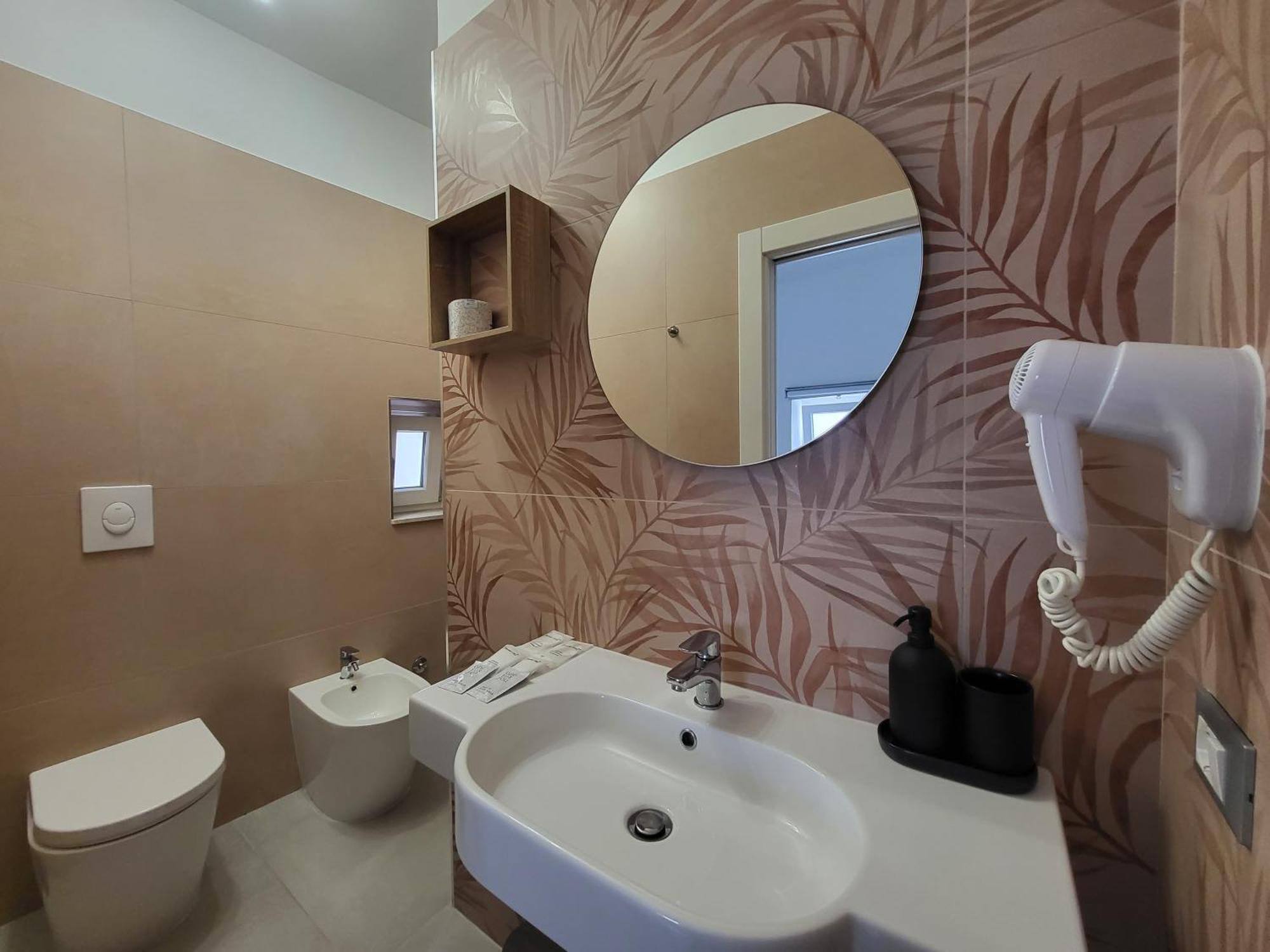 B&B Tra Le Vie Del Borgo Vieste Cameră foto